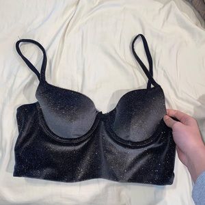 VICTORIA’S SECRET LINED DEMI BRA